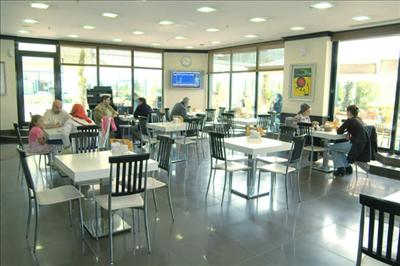 Cafe Area - Istanbul Memorial Hospital - Стамбульская мемориальная больница